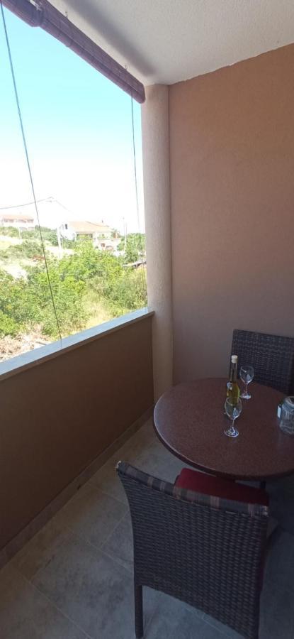 Apartments Davor Drage Bagian luar foto