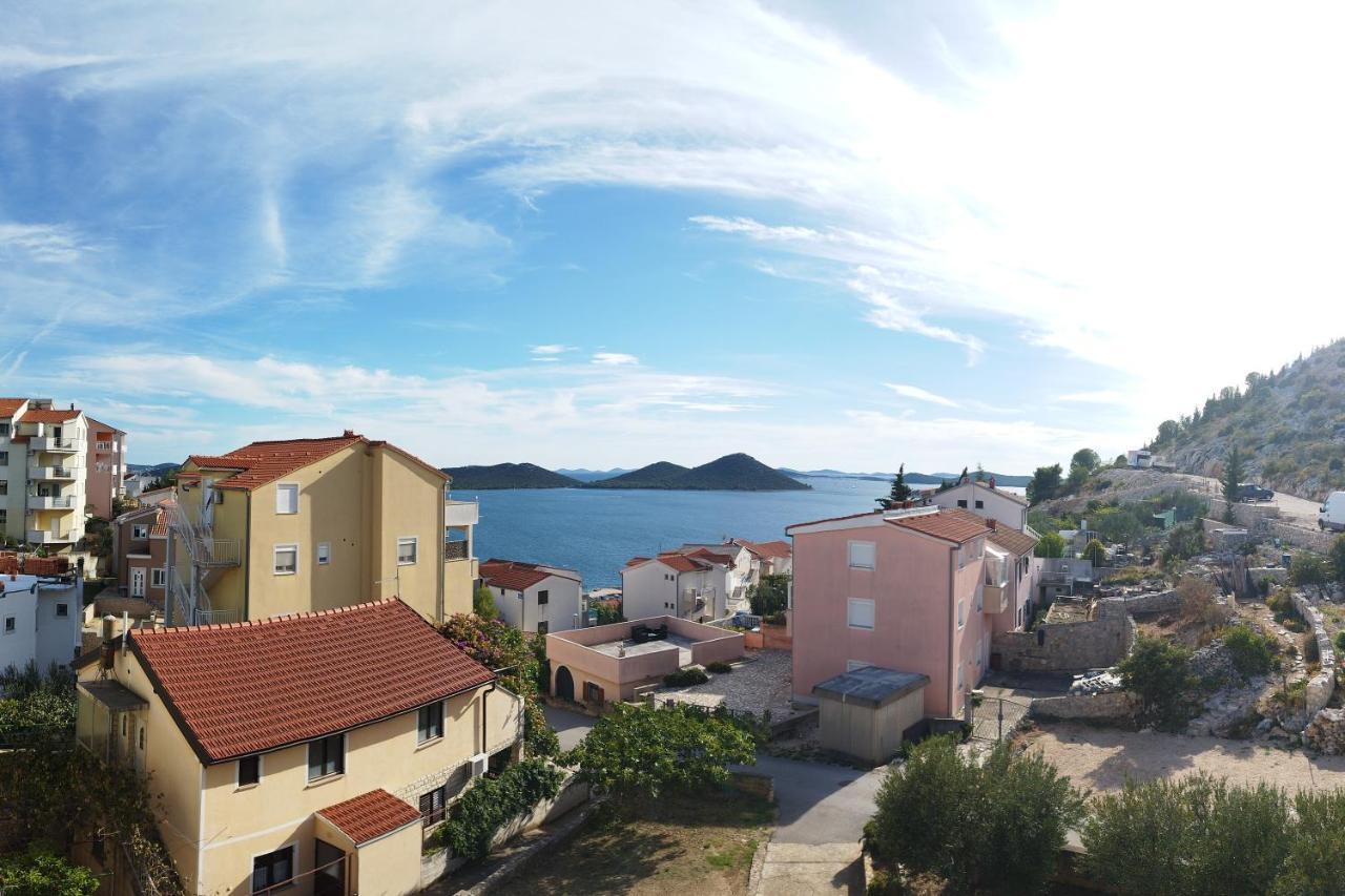 Apartments Davor Drage Bagian luar foto