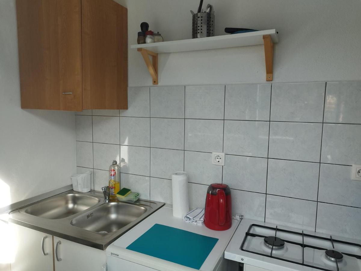 Apartments Davor Drage Bagian luar foto