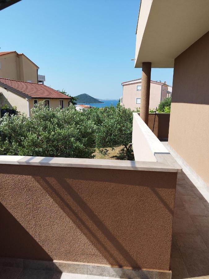 Apartments Davor Drage Bagian luar foto